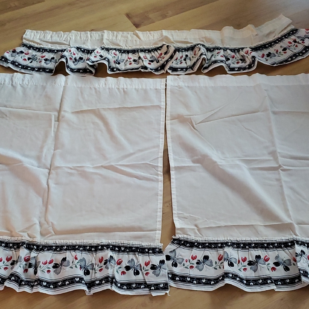 Floral Ruffle Curtains